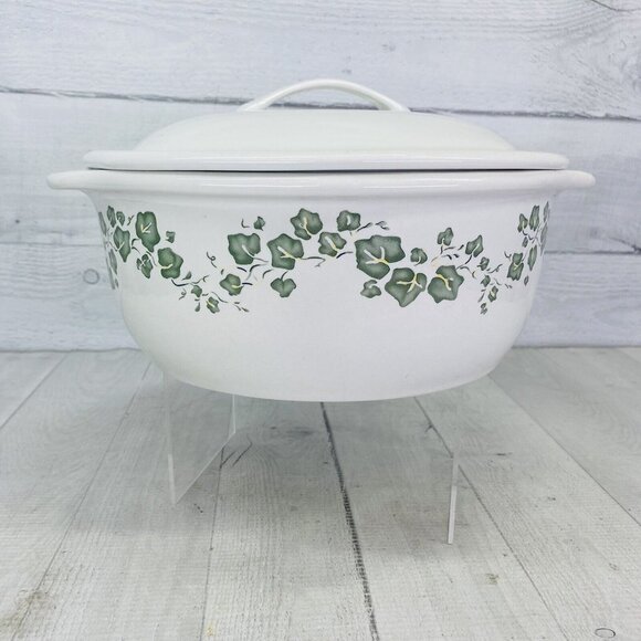 Corelle Coordinates CALLAWAY Green Ivy Stoneware 2.5 Qt Covered Casserole Dish - Picture 4 of 16